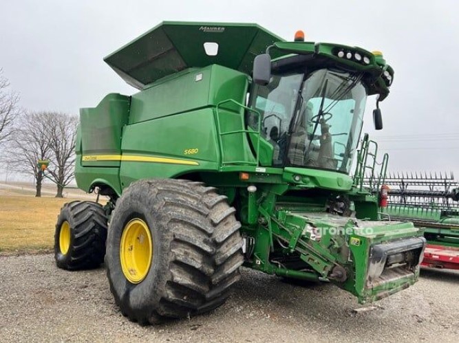 Зернозбиральний комбайн John Deere S680