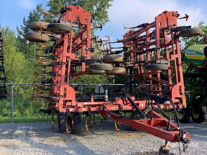 Культиватор Case IH Tiger Mate II