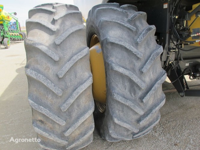 Зернозбиральний комбайн Caterpillar Lexion 580R